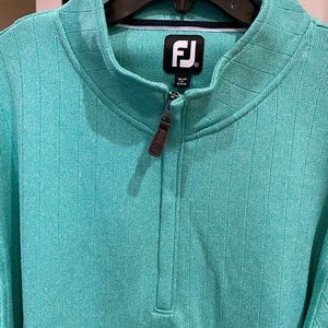 Mens pullover